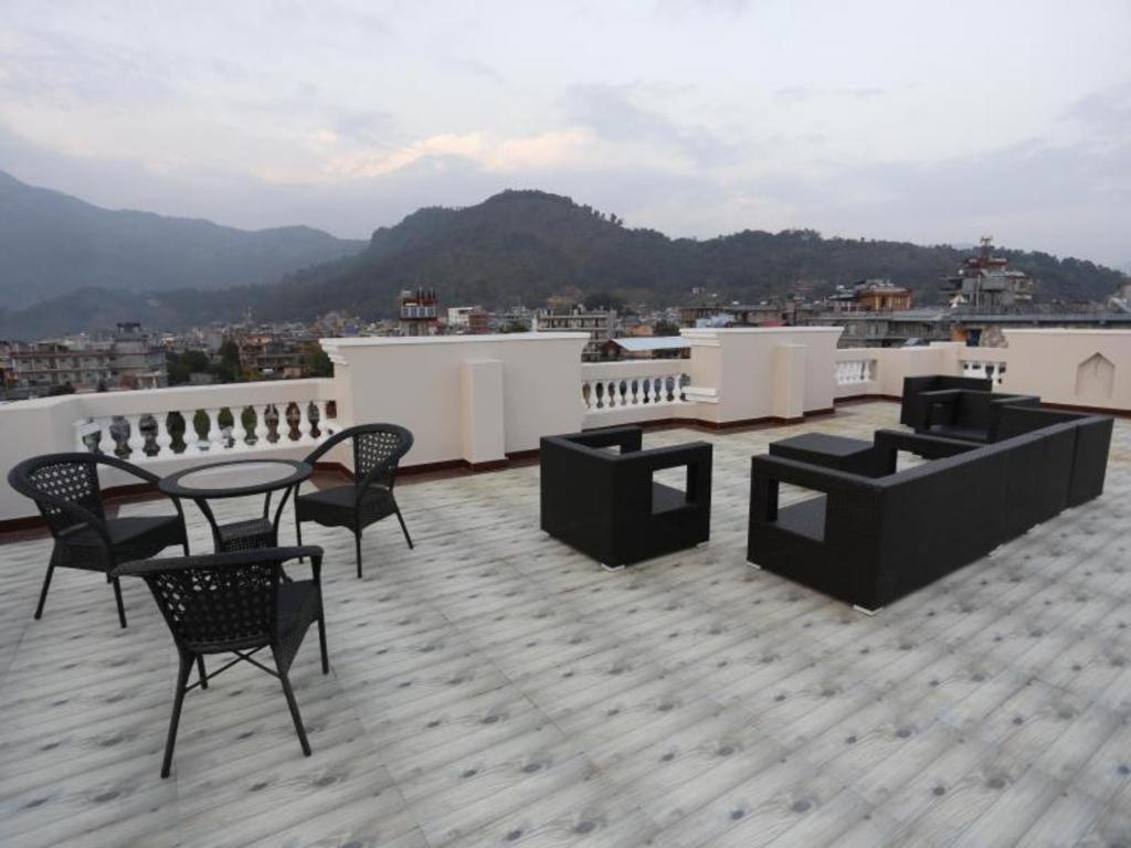 Da Yatra Courtyard Hotel & Resort Pokhara Eksteriør billede