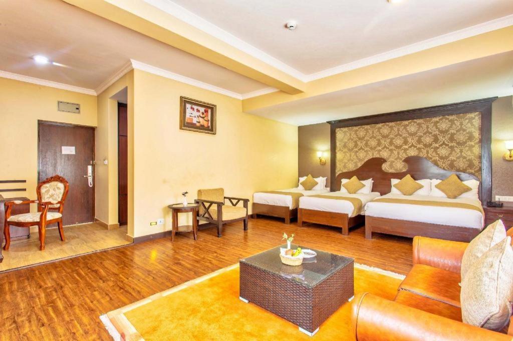 Da Yatra Courtyard Hotel & Resort Pokhara Eksteriør billede