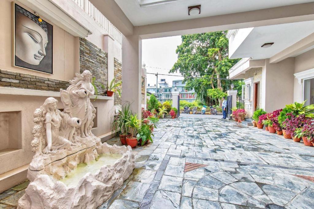 Da Yatra Courtyard Hotel & Resort Pokhara Eksteriør billede